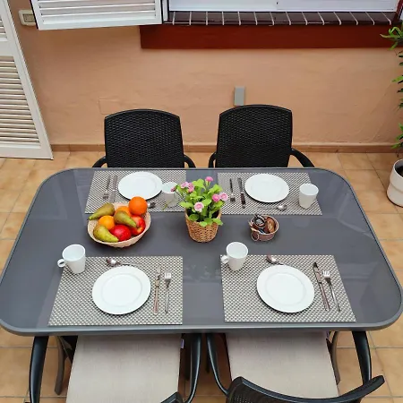 Cristianos - Heated Swimming Pool Air-conditioned Apartment Los Cristianos (Tenerife)